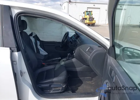 2018 Volkswagen Jetta 1.4T Se/1.4T Wolfsburg Edition z USA, uszkodzony, nr VIN 3VWDB7AJXJM247047